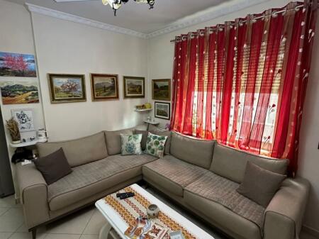 📌Shitet apartament 2+1 – Zogu i Zi