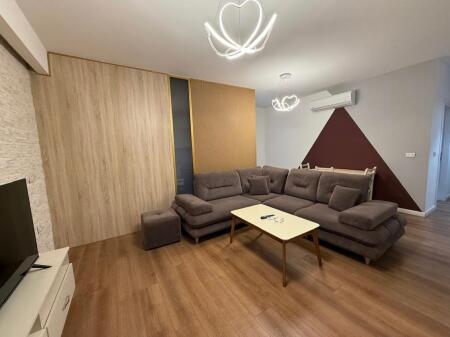 Apartament 2+1 per shitje ne Shkoze