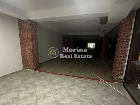 Qera, Ambient Biznesi ,Rruga Muhamet Gjollesha , 700 euro/muaj