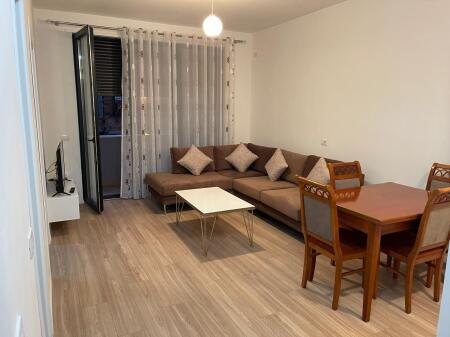 For rent 1+1 apartment, furnished, 2nd floor with elevator on Siri Kodra street