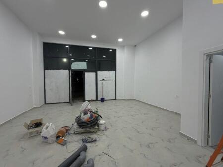 Qera, Ambient Biznesi, Unaza e Re, Tiranë