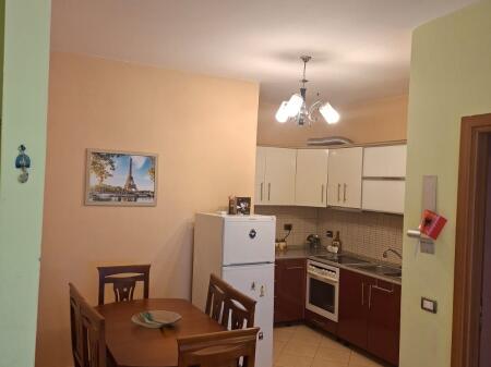 Appartamento 1+1 in affitto presso i Palazzi Cabej