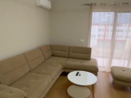 Appartamento 2+1 in affitto, con ampia superficie, 550 Euro/mese