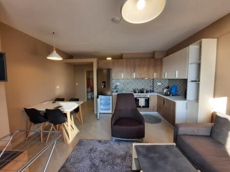 Jepet apartament me qera 2+1 vollga durres me pamje fantastike nga deti