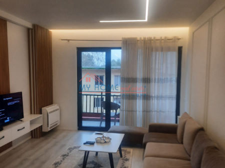 Apartament 2+1 me qera tek Farmacia 10 Tirane