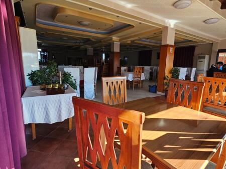 JEPET ME QIRA AMBJENT BIZNESI 180m²