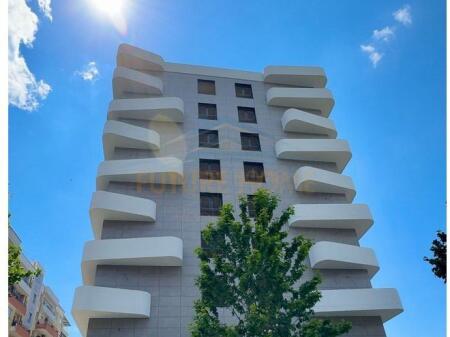 Shitet, Apartament 2+1+2, Kompleksi Demollari, Kamëz.