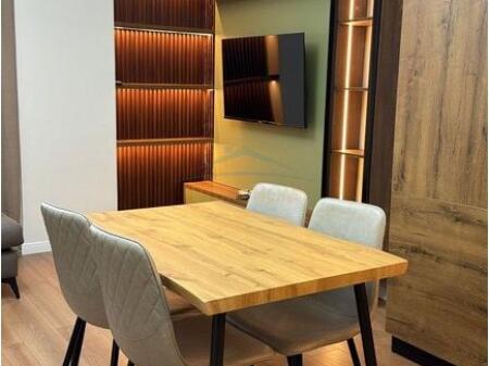 Qera , Apartament 1+1 , Komuna e Parisit , Tirane