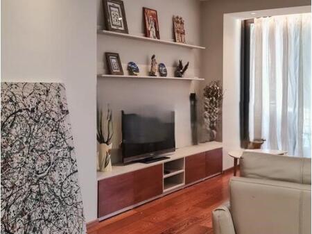 Jepet me qira 1+1 ne Bllok! 1,300 € /Muaj