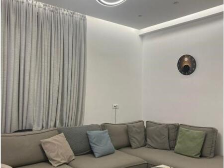 Apartament 2+1 per qira te ish fusha e aviacionit. 750 € /Muaj