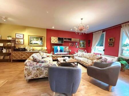 Exclusive Former Exhibition We sell super apartment