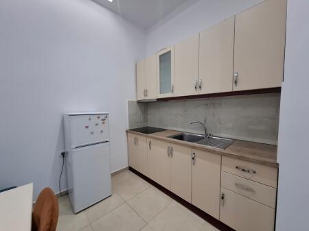 Apartament 1+1 super modern  ballkon të mbyllurë 60 m2 Rruga elbasanit vilat Gjermane || 37,000 lekë / Muaj