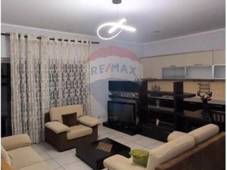 APARTAMENT2+1 PER QIRA NEMYSLYM SHYR !
