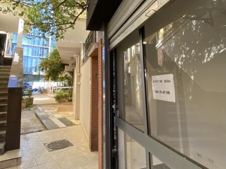 Jap me qera, Zyre, Dyqan (155€) 8 m , Rruga e Durresit