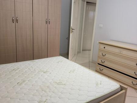 Apartament me qera