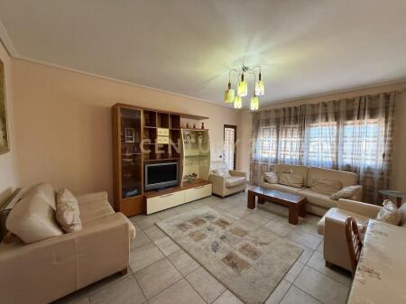 APARTAMENT 2+1+2 ME QIRA NE KRAH TE AMBASADES AMERIKANE , TIRANE!