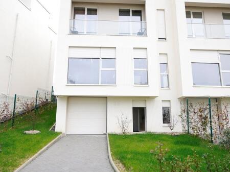 Villa for sale at Lake Farka