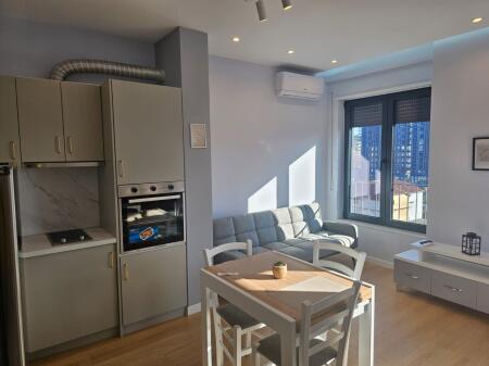 APARTAMENT ME QERA 1+1 ME QIRA TEK BULEVARDI I RI