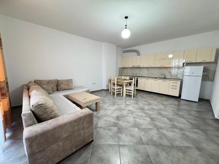 Affittiamo 2+1 ad Astir