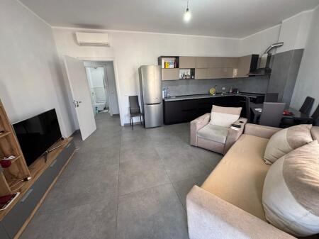 Jepet apartament me qera 2+1