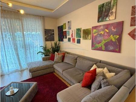 Shitet apartament 2+1 Gramoz Pashko Prane Fakultetit Ekonomik