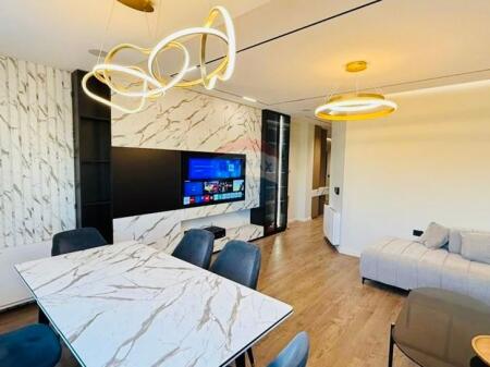 📍Jepet me qera Apartament luksoz 2+1 tek Liqeni i Tiranes