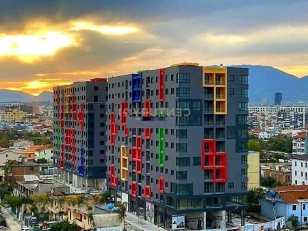 VENDESI APPARTAMENTO DELUXE 2+1+2+2 Posti Auto