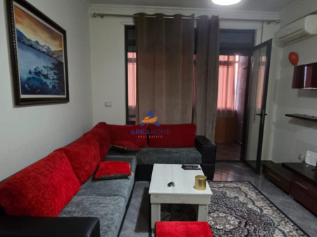 JEPET ME QERA APARTAMENT 1+1+BALLKON "LIQENI ARTIFICJAL" 55.000 LEKE