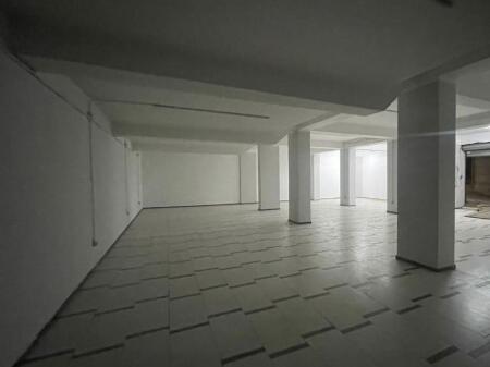 MAGAZINE ME QERA 300 M2 ASTIR 1300 EURO