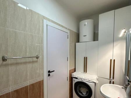 offriamo appartamento in vendita ad astir