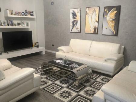 🏢In the Yzberisht area, near Big Market Armeni, a 2+1 furnished apartment is for rent. 50,000 Leke