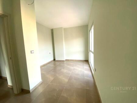 Appartamento 2+1+2 Ufficio o Residenza, Zogu i ZI