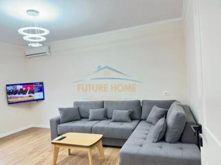 Shitet apartament 1+1, Shkolla Bajram Curri, Tirane
