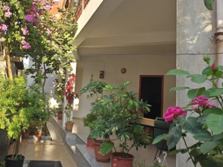 Villa for sale at Kodra e Priftit