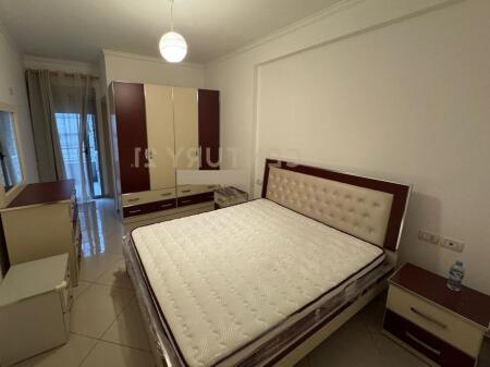 offriamo appartamento in affitto ad Astir