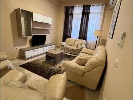 For rent 2+1 apartment on Muhamet Deliu street in Fresk.