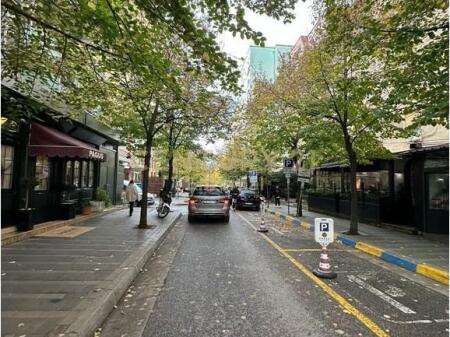 ISH BLLOK - COMMERCIAL SPACE FOR RENT ON MAIN STREET 1,500 € /Month