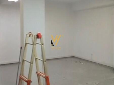 BUSINESS PREMISES 100 M2 FOR RENT IN CENTER 2,000 EURO