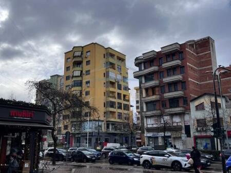 Shitet, Apartament 2+1, 21 Dhjetori, Tiranë