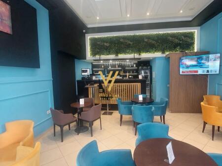 JEPET BAR KAFE 70 M2 ME QERA NE YZBERISHT 50.000 LEKE