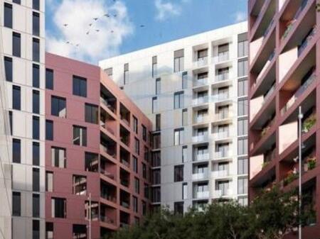 Shitet Apartament 1+1 – pranë Farmacisë 10