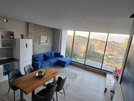 Jepet me qira vilë në Petrelë, Tiranë