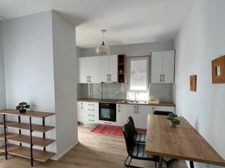 ofrojme apartament per qira ne laprake