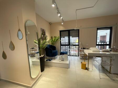 🏢 Shitet Apartament 3+1+2 📍 Pranë Villas Gold💰 Çmimi: 261.000€