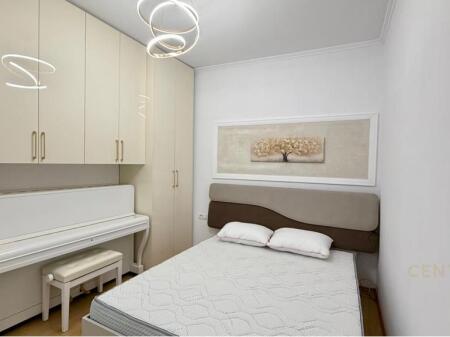 Apartament 1+1 ME QIRA TEK MEDRESEJA
