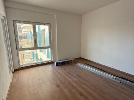 🏡 Jepet me qira Apartament 1+1 –📍 Zogu i Zi💰 60 000 lekë / muaj