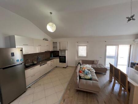 Apartment 2+1 for sale in Fresk