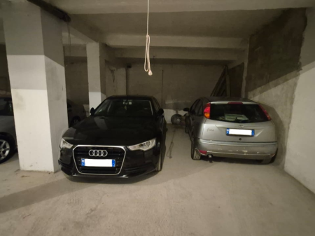 Garage for sale in Astir