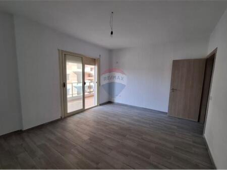 🏡 Apartament 2+1 për Shitje – Rruga Gjergj Kastrioti, Vlorë
