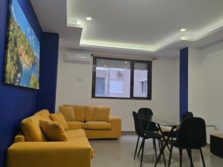 For rent apartment 2+1 at Elbasan Street